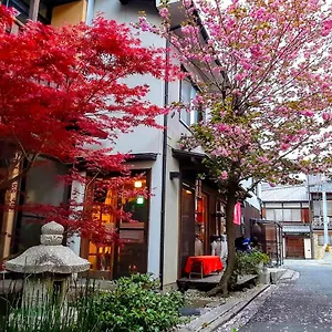 Soi Guest house